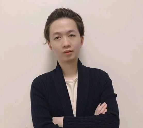 王者荣耀吕德华自曝青春照,颜值堪比校草,帅到让粉丝不敢信