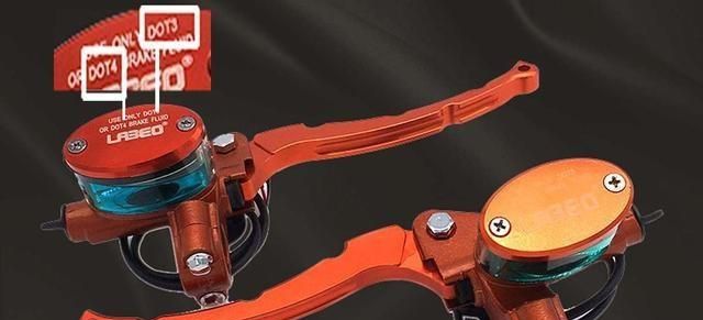 摩托车制动液换多长时间?DOT3/4/5是什么意思?你能把他