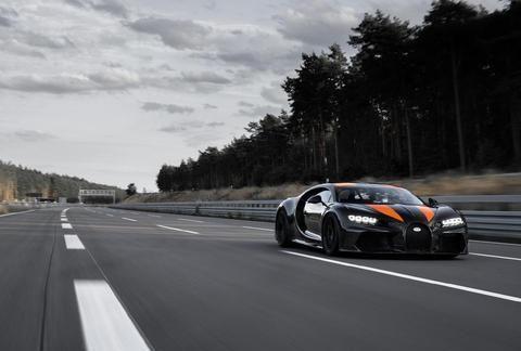 16缸16个尊严,布加迪全新超跑发布!网友：中控屏都没有,不买!