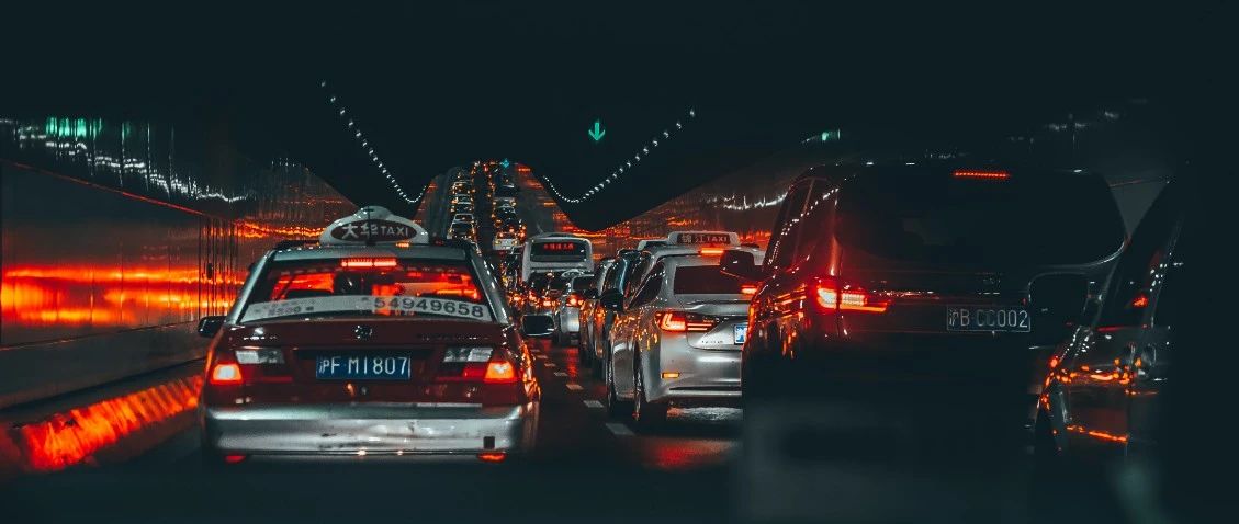 是时候搞一张沪牌了。。。