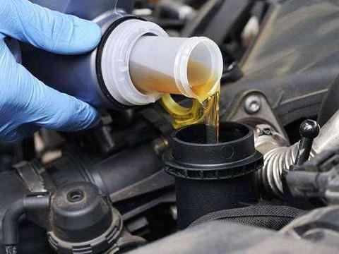 车子越开越没劲是怎么回事？养车：欠定期保养！