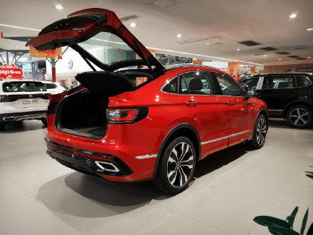 轿跑SUV 最近是相当流行的设计元素 为了实现颜值上的飞跃……