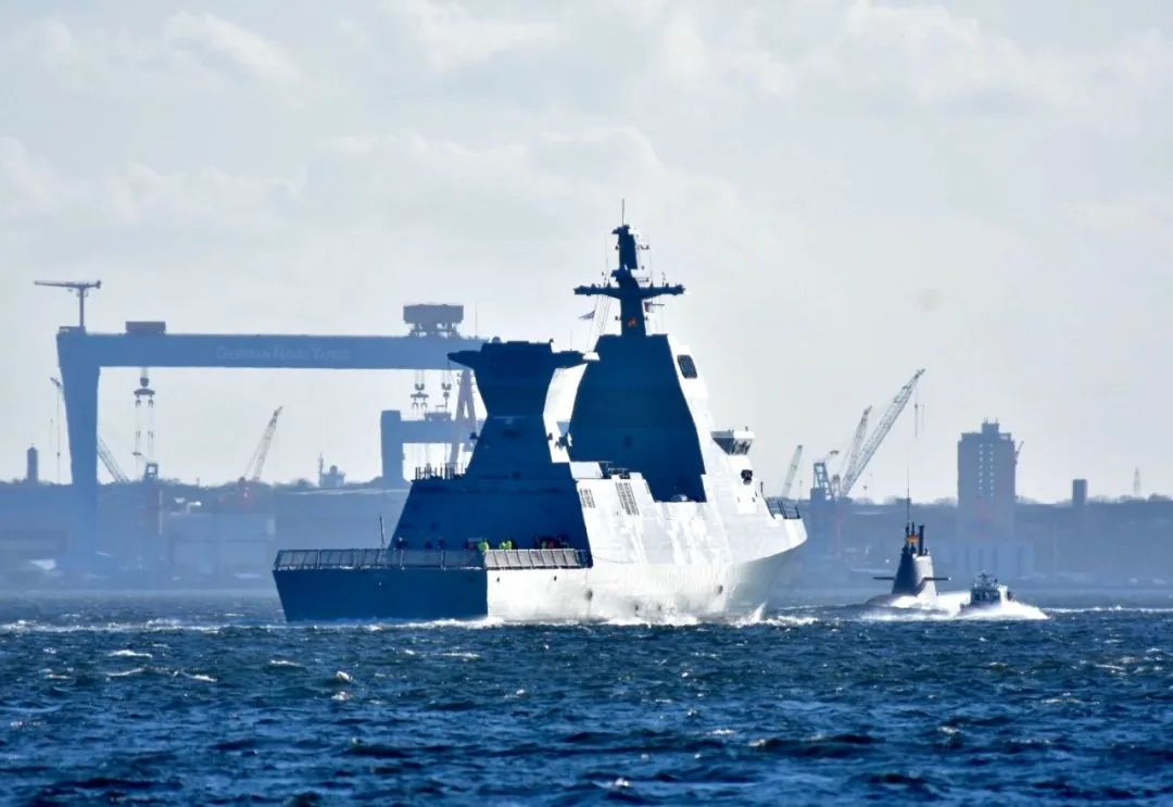 2020世界最强护卫舰_全球最强轻护舰,以海军将迎来4艘“萨尔”-6型护卫