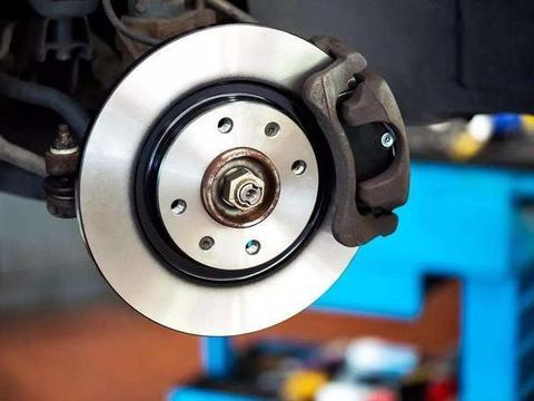 新车跑完5万公里，这3大件再新也得换，千万别等车子大修才后悔