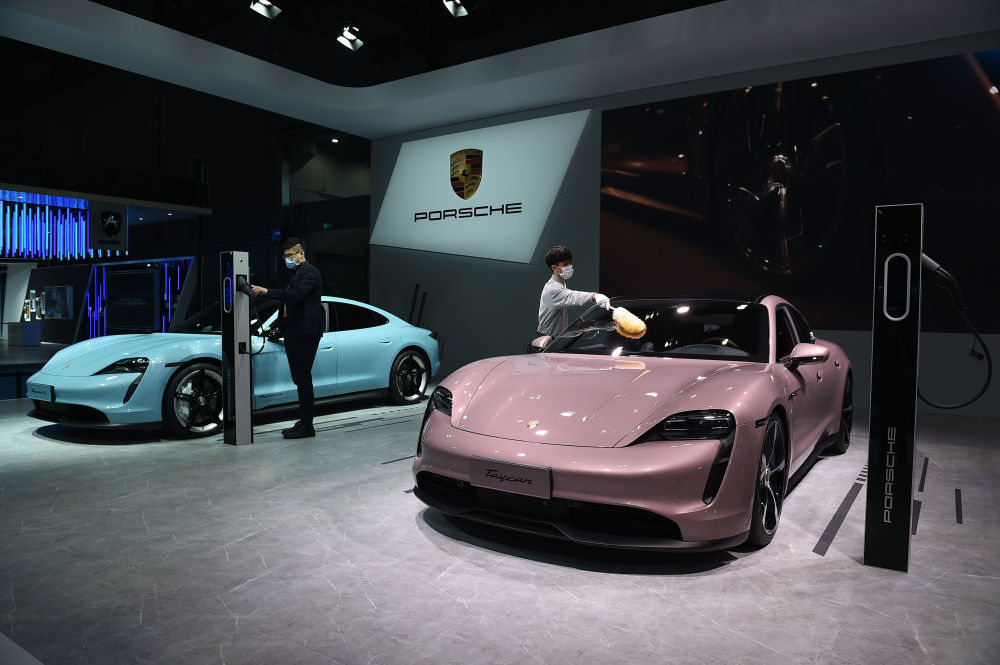 海外车企进博会争相秀“尖货”