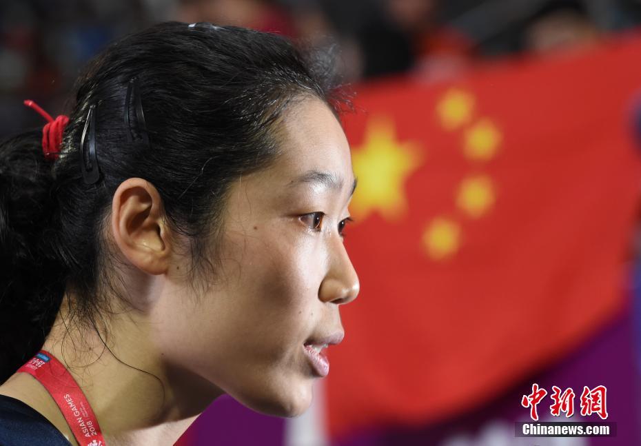 资料图:中国女排队长朱婷接受采访。 中新社记者 侯宇 摄