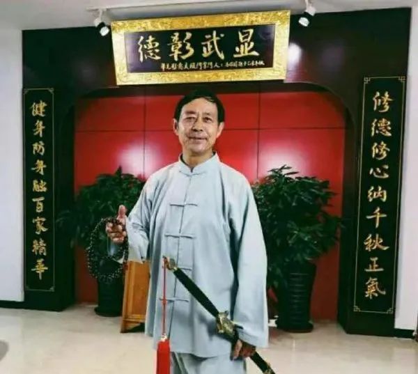 “耗子尾汁”的狂欢 太极宗师马保国的鬼畜江湖