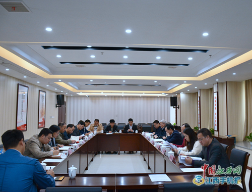 宜春市人大常委会副主任刘安安到宜春交通投资集团调研(图)