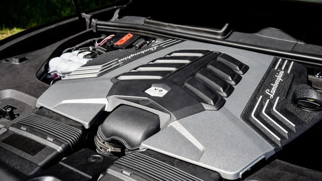兰博基尼也有SUV?会越野的Urus,巅峰大野牛