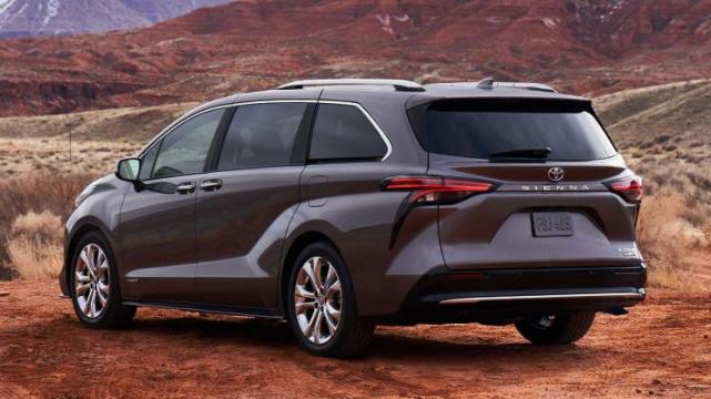 MPV版汉兰达,车长5米17,油耗6.7L,干掉别克GL8,还得靠丰田