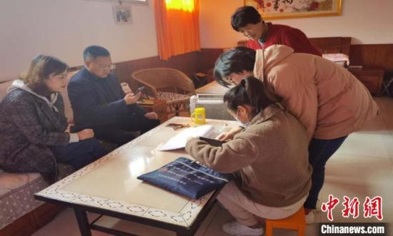 第七次全国人口普查员_第七次全国人口普查(3)