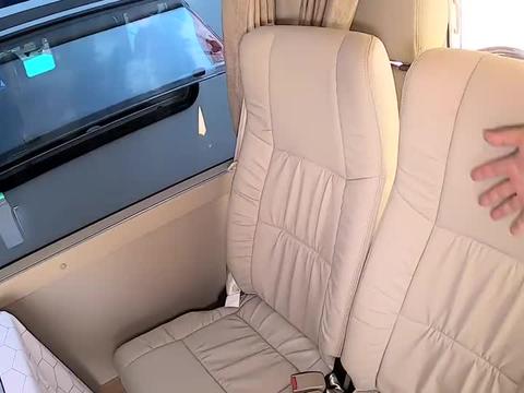 31.8万蓝牌C照趣蜂48V不差电，考斯特底盘最大B型房车，奥力给