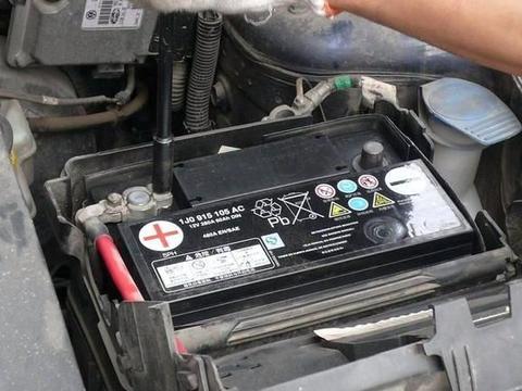 为啥别人的蓄电瓶一直到老,而我的却要两年一换?