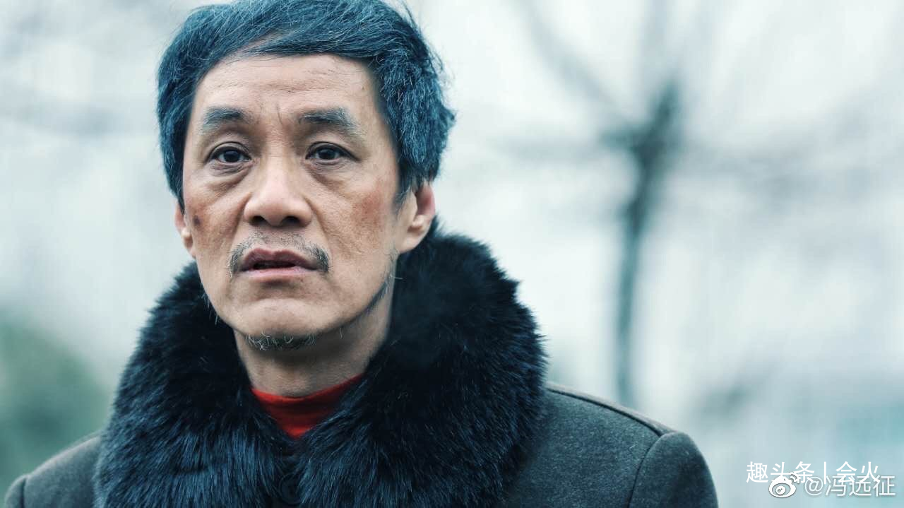 冯远征近照暴瘦眼窝深陷,当副院长后会上发言,参会演员却大笑?
