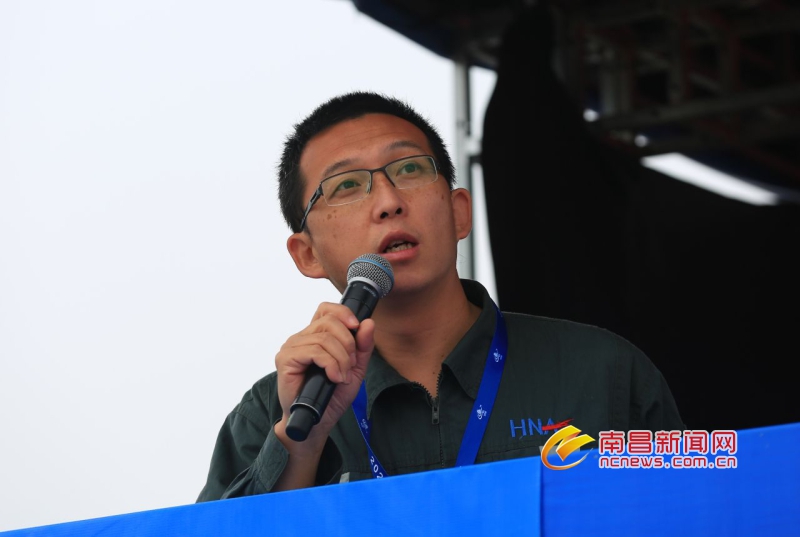 专访南昌飞行大会解说员高鹏举
