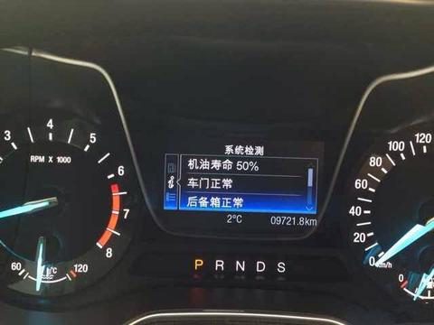 车刚保养完跑了几百公里，保养提醒灯就亮了怎么回事？