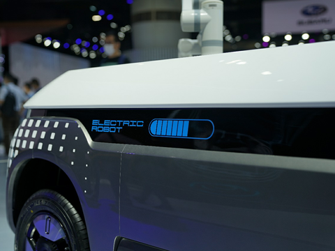 广州车展最大看点之一，新宝骏智慧魔方发布，可无人驾驶