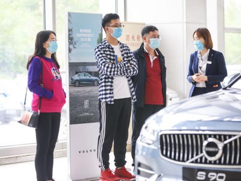 “拥有多项顶尖黑科技加持”，看沃尔沃如何甩出同行几条街！