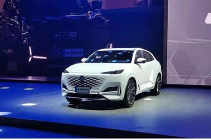 未来科技量产者长安UNI-K，高端体验是否真的触手可及？