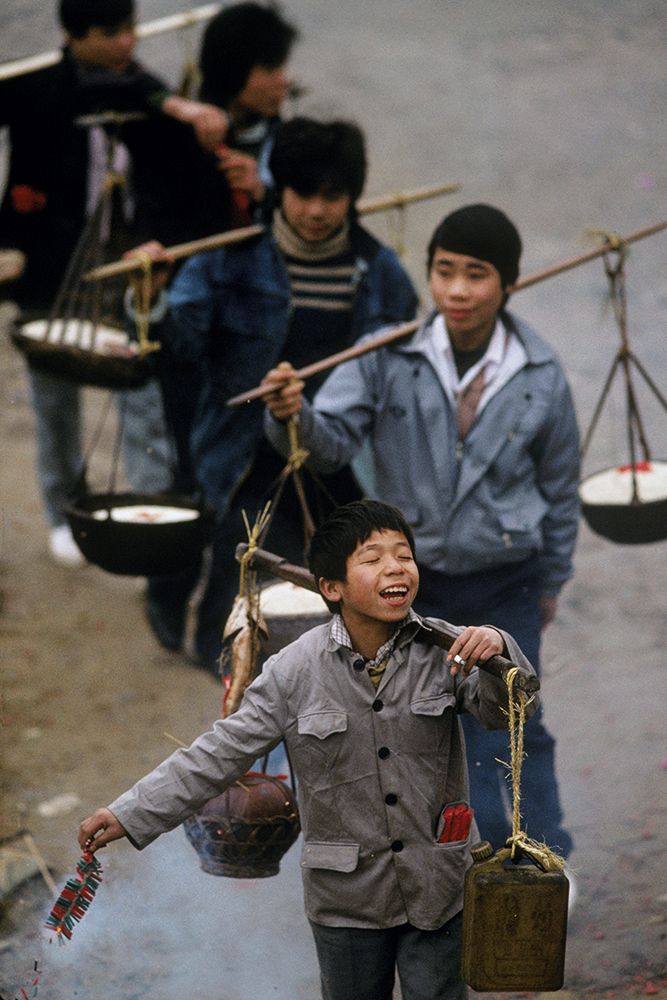 △ 1990年春节,结婚送贺礼。