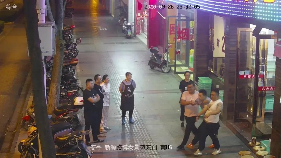 欠钱不还,还盗刷债主的钱,被抓后竟说休闲区蓝鸢梦想 - Www.slyday.coM 欠钱不还,还盗刷债主的钱,被抓后竟说休闲区蓝鸢梦想 - Www.slyday.coM