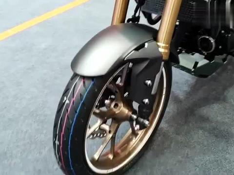 实拍3万元的本田单缸街车CB300R