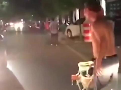 长安司机喝飘了与劳斯莱斯车硬碰硬，网友调侃保险够赔吗