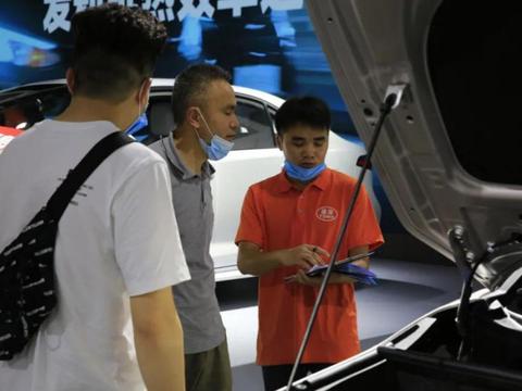 车展买车就来贵州汽车交易会，我们给你三倍欢乐