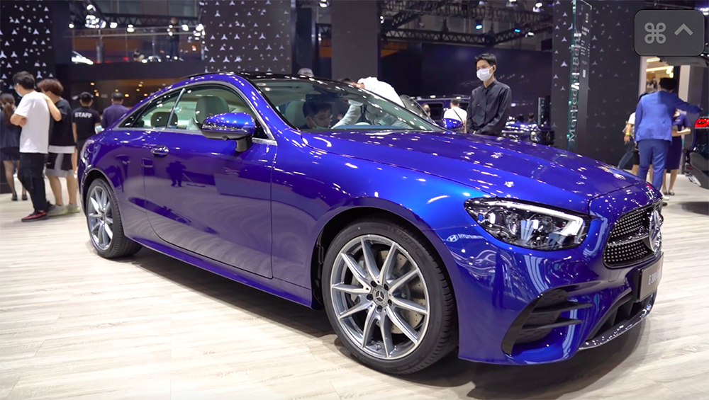 奔驰E300coupe,奥迪A6旅行 不比快,就比帅!广州车展实拍新款奔驰e300轿跑车|老z说