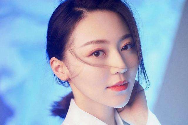 盘点1990年出生的20位女明星，看看谁最美？