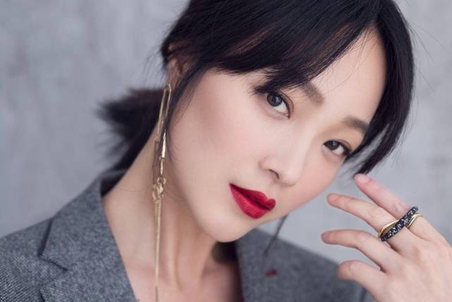 盘点1990年出生的20位女明星，看看谁最美？