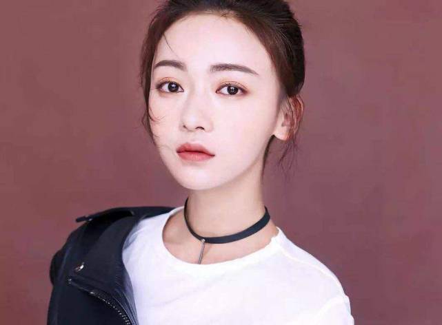 盘点1990年出生的20位女明星，看看谁最美？