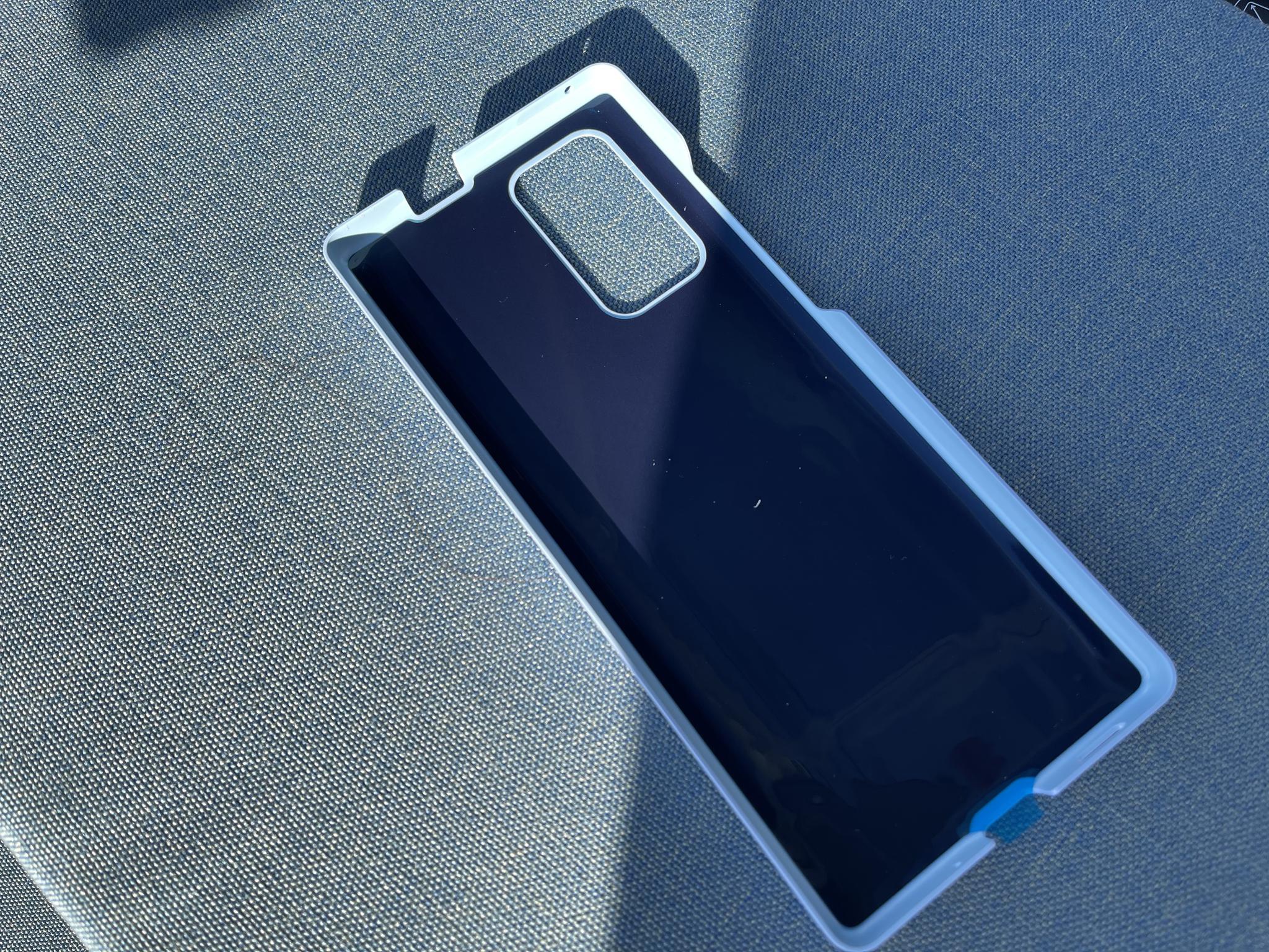 智能手机壳怎么用 8df5-kentcvx7830200.jpg