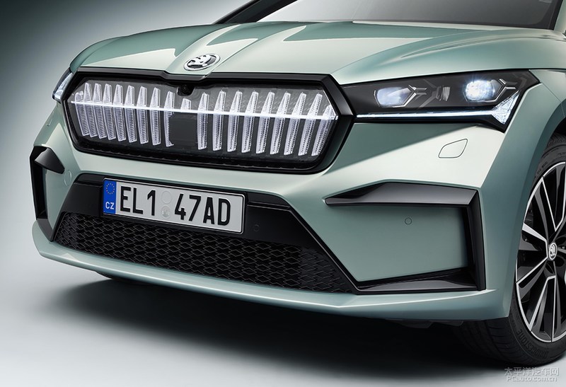 斯柯达首款纯电动SUV ENYAQ iV正式下线 500km续航/ID.4同门师兄 斯柯达首款纯电动SUV ENYAQ iV正式下线 500km续航/ID.4同门师兄
