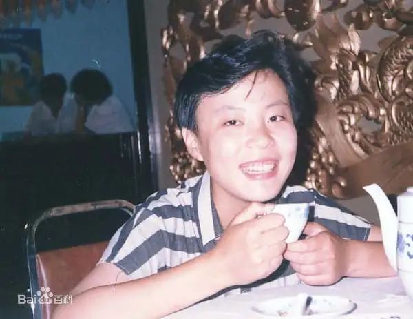 被投毒的清华才女47岁了:25年前,名震全国的"朱令案"