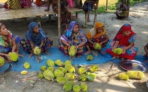 印度人吃菠萝蜜，一顿煮掉几十个，看完你想吃吗