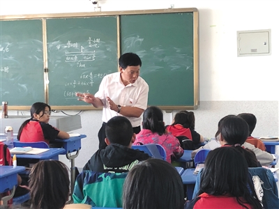 刘全华在新疆支教。受访者供图