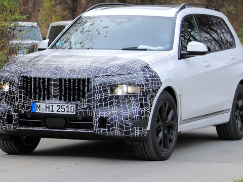 宝马X7中期改款最新谍照 车身部分有了调整