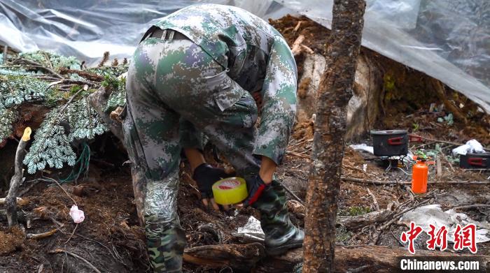 穿密林淌沼泽 西藏边防官兵的“生死巡逻路”