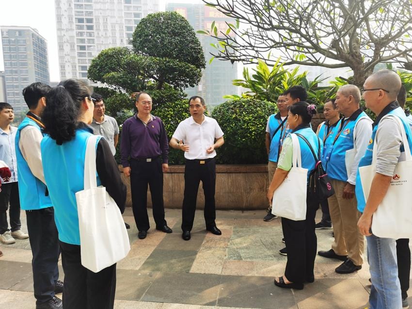 遂溪县:余庆创、陈政以普通公民的身份参加第七次全国人口普查登记休闲区蓝鸢梦想 - Www.slyday.coM 遂溪县:余庆创、陈政以普通公民的身份参加第七次全国人口普查登记休闲区蓝鸢梦想 - Www.slyday.coM