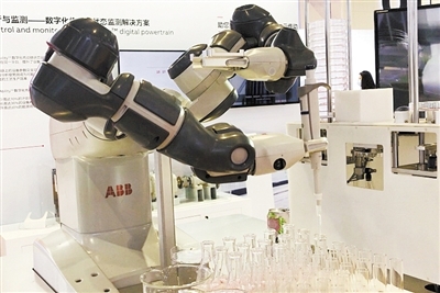 协作机器人有哪些 d831-kcpxnww7397589.jpg