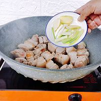 「腐乳焖五花肉」的做法配方，不加一滴油，做出美味的五花肉