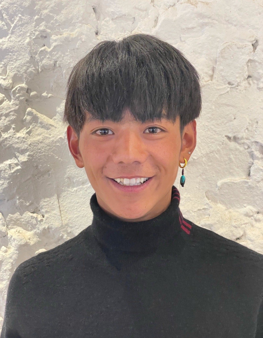 丁真走红国外评价两极化,日本称赞有魅力,韩国却嘲脸没洗干净