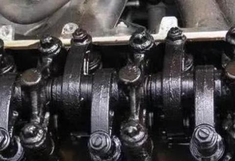 清理发动机积碳只能拉高速吗?学会用这几招,就能轻松解决积碳!