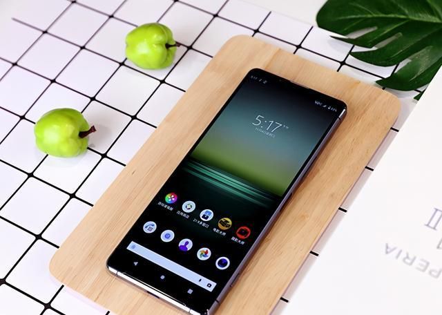 索尼最新款5g手机,索尼新手机 索尼首款5g手机,xperia1ii的最大的亮点是拍摄