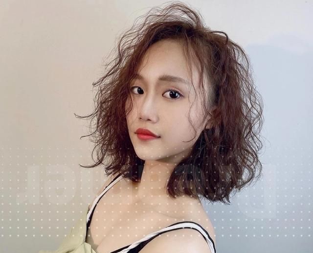 美联储鹰派降息，黄金日内注意回踩