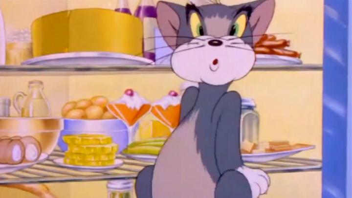 猫和老鼠汤姆不让老鼠偷食物结果自己偷吃把肚子都吃大了