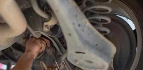 汽车保养时需注意什么?这四个零部件需及时检查,不换等于白保养