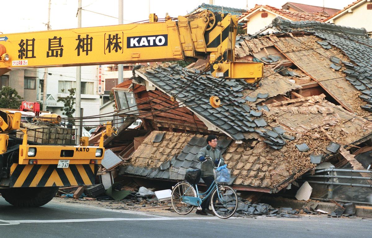 日本福岛近海发生7.3级地震|今日国际要闻