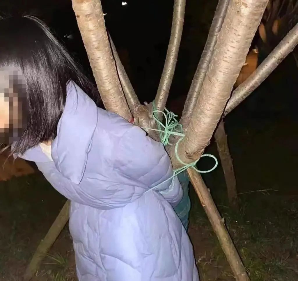 女子让老乡把自己“绑架”进山，只为测男友是